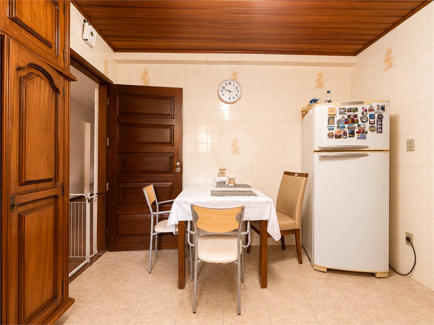 Casa de Vila à venda com 4 quartos, sendo 1 suíte, em Cupecê, São Paulo, SP