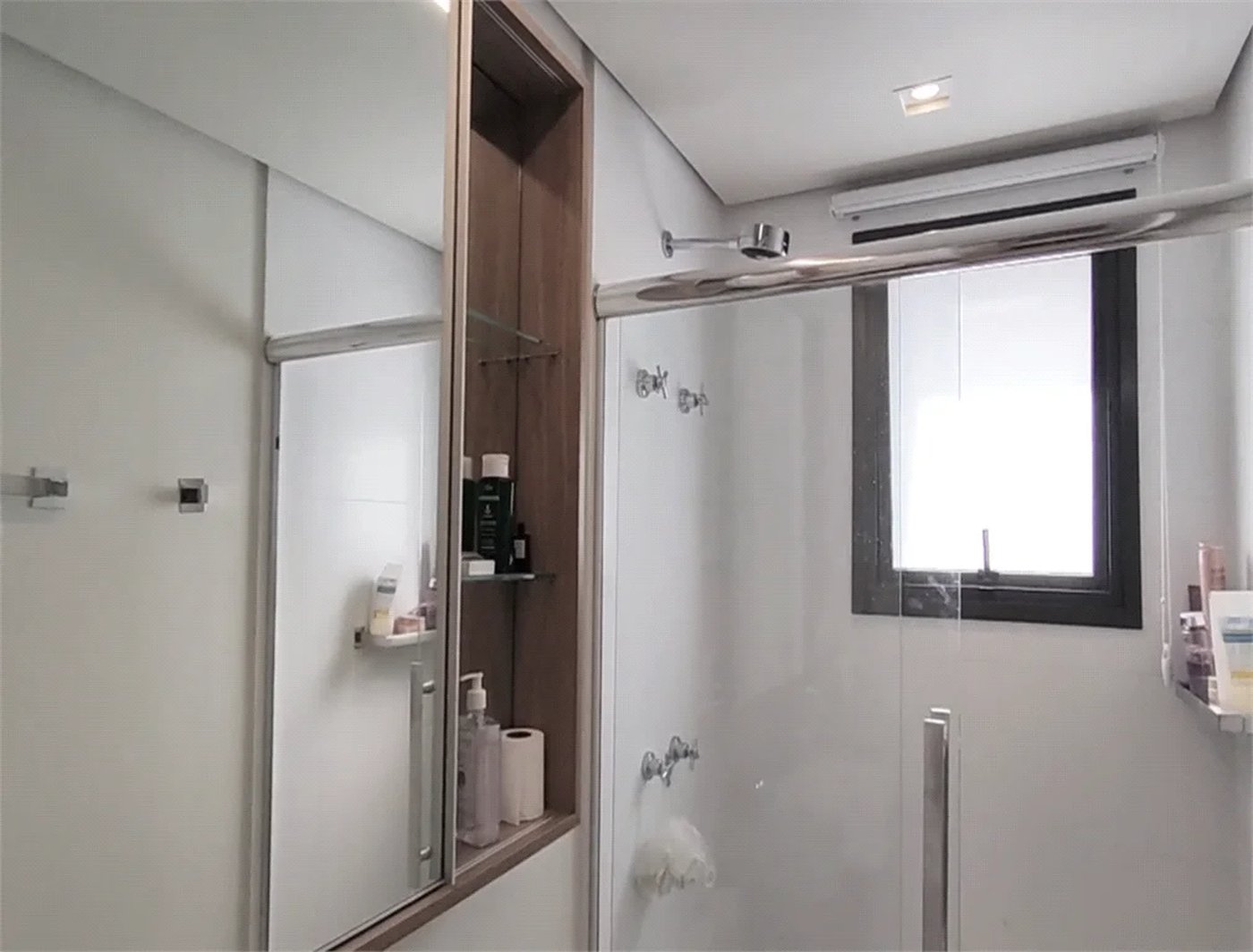 Apartamento à venda com 2 suítes em Pinheiros, São Paulo, SP