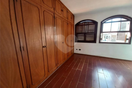 Casa à venda com 3 quartos, sendo 1 suíte, em Jardim das Vertentes, São Paulo, SP