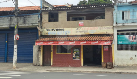 Casa à venda com 4 quartos no Centro, Mairiporã, SP