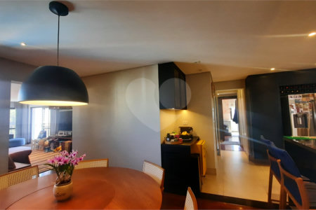 Apartamento à venda com 4 quartos, sendo 2 suítes, em Morumbi, São Paulo, SP