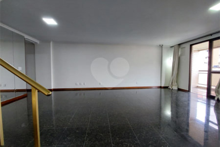 Cobertura à venda com 3 quartos, sendo 2 suítes, em Tijuca, Rio de Janeiro, RJ