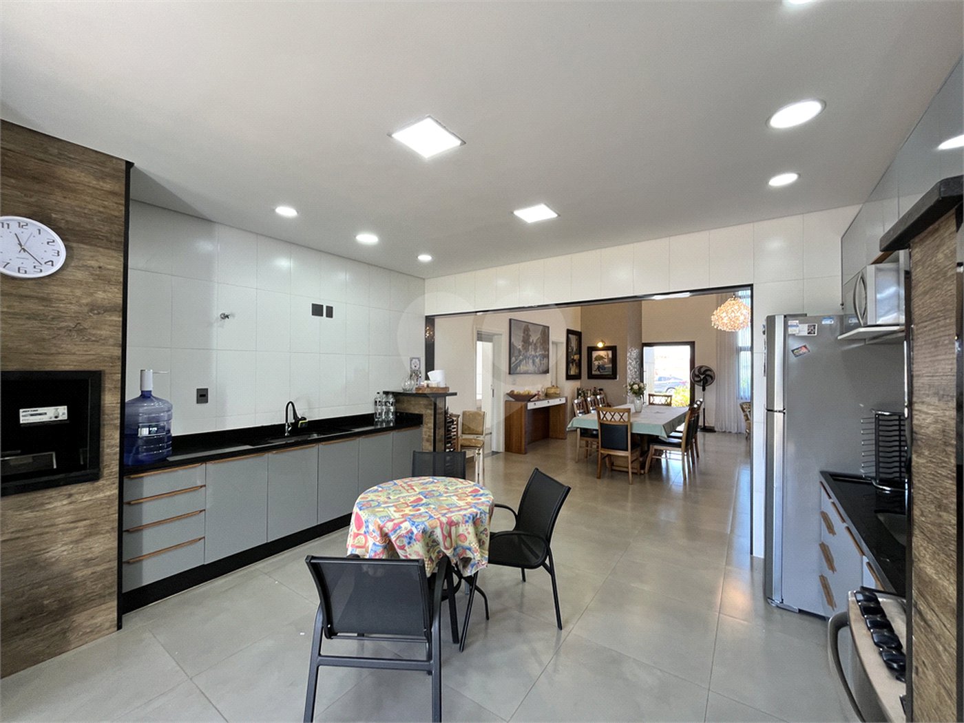 Casa à venda com 3 suítes no condomínio Village Ipanema 1, Araçoiaba da Serra - SP