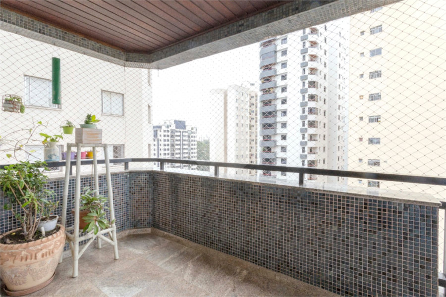 Apartamento à venda com 4 quartos, sendo 2 suítes, em Santana, São Paulo, SP
