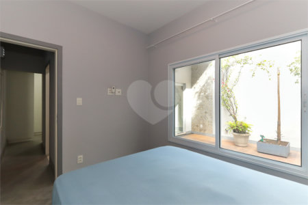 Casa à venda com 2 quartos, sendo 1 suíte,  em Chácara Santo Antônio, São Paulo, SP