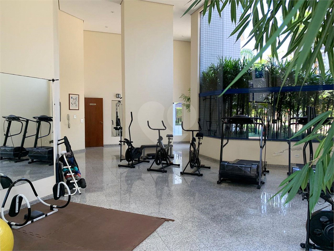 Apartamento à venda com 3 quartos, sendo 1 suíte, em Vila Gomes Cardim, São Paulo, SP