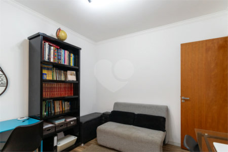 Casa à venda com 3 quartos, sendo 1 suíte, no condomínio Orquideas, São Paulo - SP
