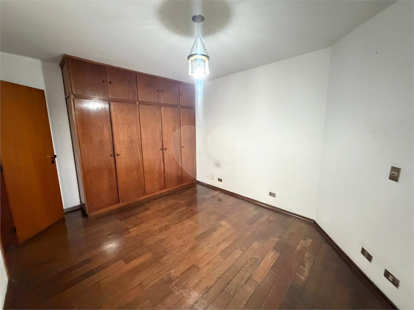 Apartamento com 3 suítes no Jardim França