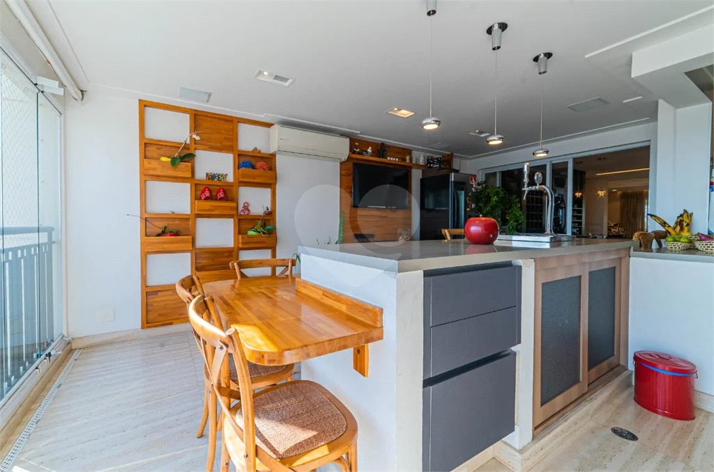 Apartamento para venda no condomínio Piazza Suprema - Praça Visconde de Souza Fontes