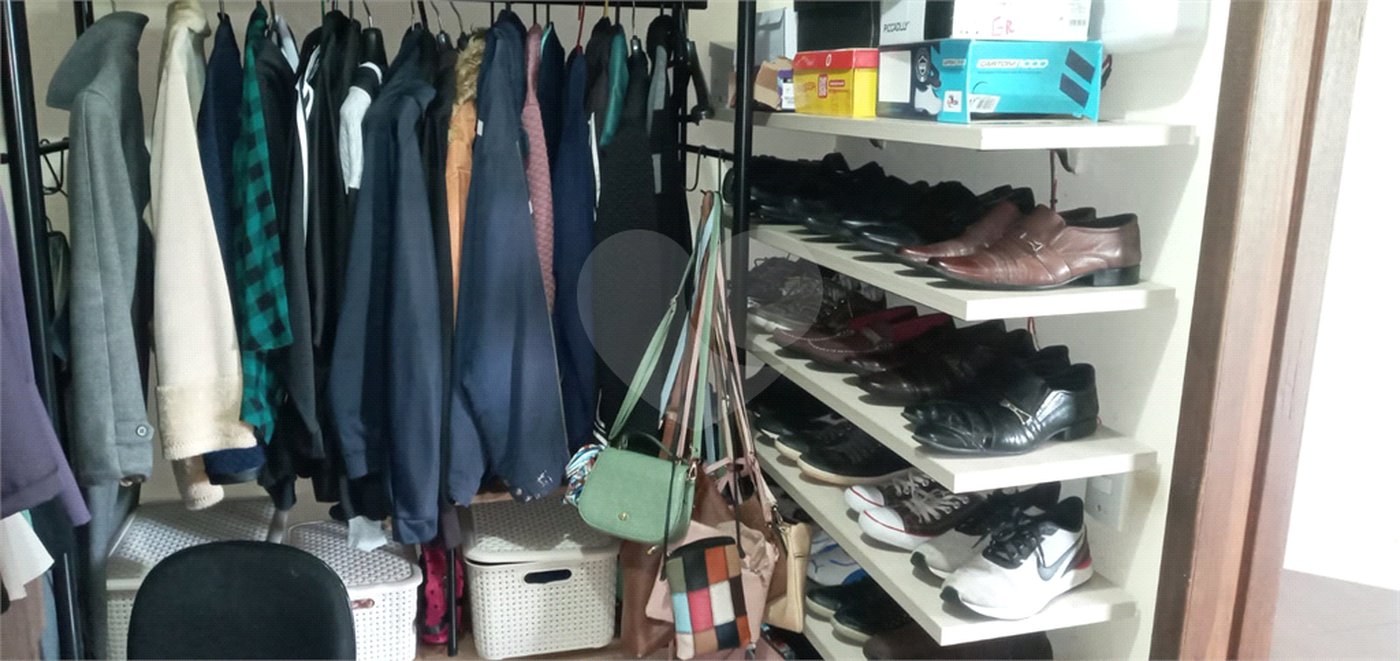 Chácara à venda com 3 quartos, sendo 2 suítes,  em Monterrey, Louveira, SP