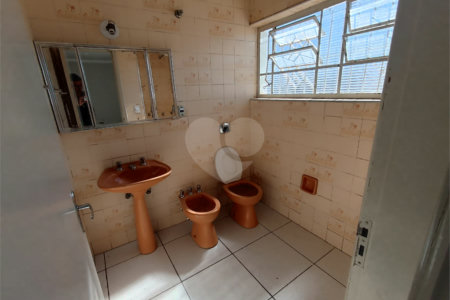 Casa à venda ou para alugar com 3 quartos, sendo 1 suíte, no Centro, Itapetininga, SP