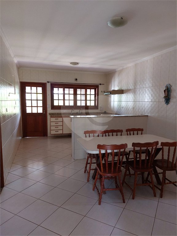 Casa à venda com 4 suítes no condomínio Monte Belo, Salto - SP