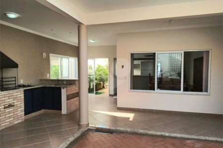 Casa à venda ou para alugar com 3 quartos, sendo 1 suíte, no condomínio Vista Verde, Indaiatuba - SP