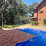 Sobrado à venda com 3 suítes em Serra da Cantareira, Mairiporã, SP
