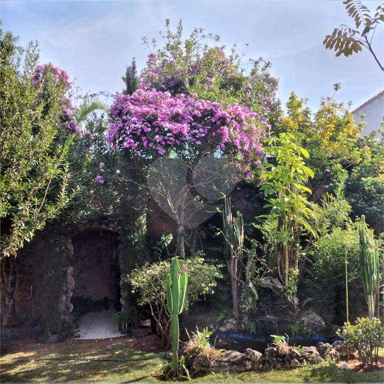 Chácara à venda com 4 quartos, sendo 1 suíte,  em Vila Dom Pedro, Atibaia, SP