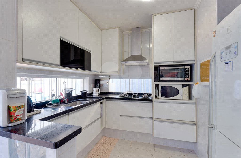 Casa à venda com 3 quartos, sendo 1 suíte, em Santo Amaro, São Paulo, SP