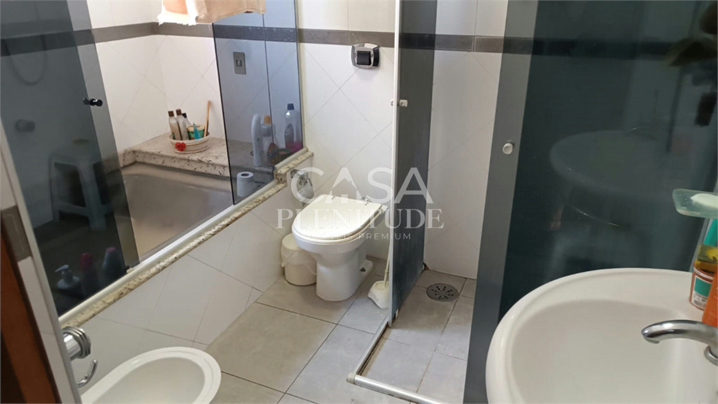 Casa à venda com 3 quartos, sendo 1 suíte,  em Jardim Americano, Sorocaba, SP