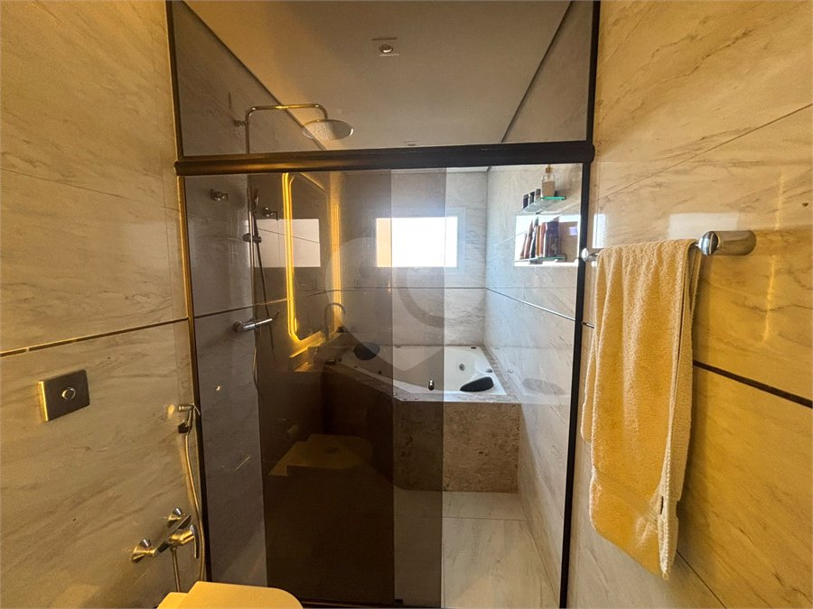 Casa à venda com 3 suítes no condomínio Residencial Chácara Ondina, Sorocaba - SP