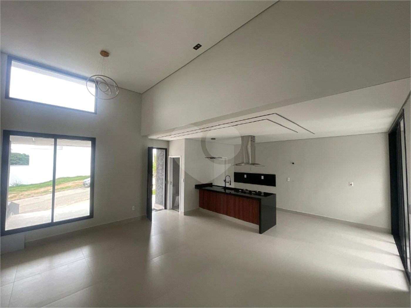 Casa à venda com 3 suítes no condomínio Jardim Residencial Helena Maria, Sorocaba - SP