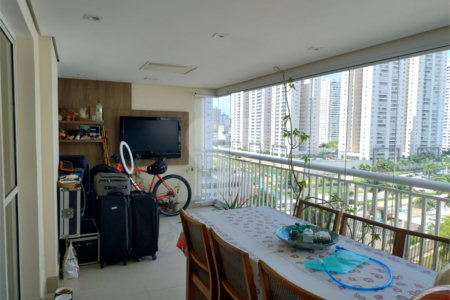 Apartamento à venda com 3 quartos, sendo 1 suíte,  no Centro, São Bernardo do Campo, SP