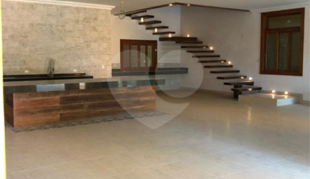 Casa à venda com 5 suítes no condomínio Alpes da Cantareira, Mairiporã - SP