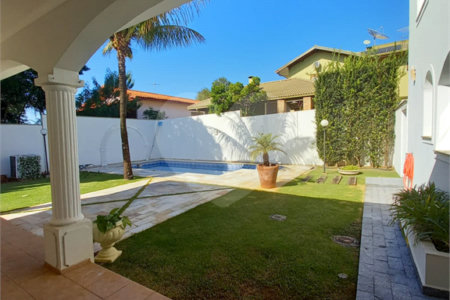 Casa à venda com 5 quartos, sendo 3 suítes, no condomínio Vinhas da Vista Alegre - Lado Sede, Vinhedo - SP