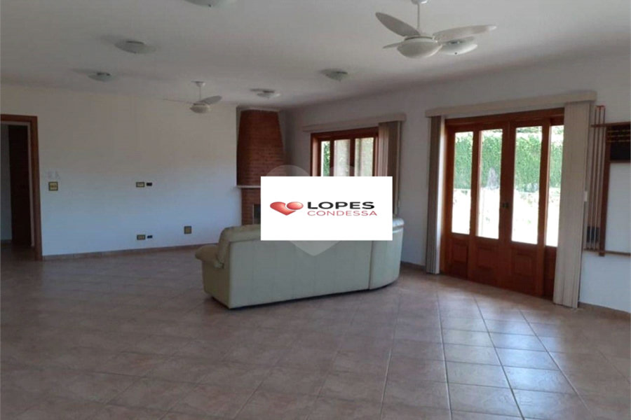 Casa à venda com 6 suítes em Caraguatá, Mairiporã, SP