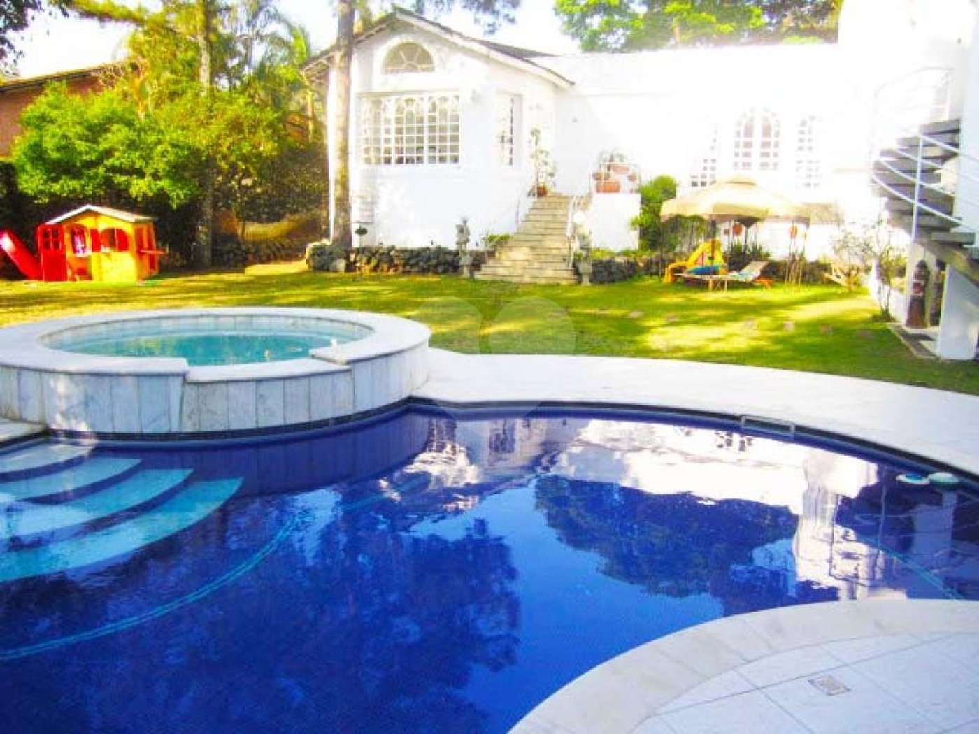 Casa Térrea à venda com 4 suítes em Alto da Boa Vista, São Paulo, SP