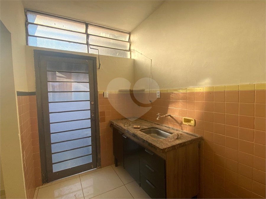 Casa à venda com 3 quartos, sendo 1 suíte, no Centro, Araraquara, SP