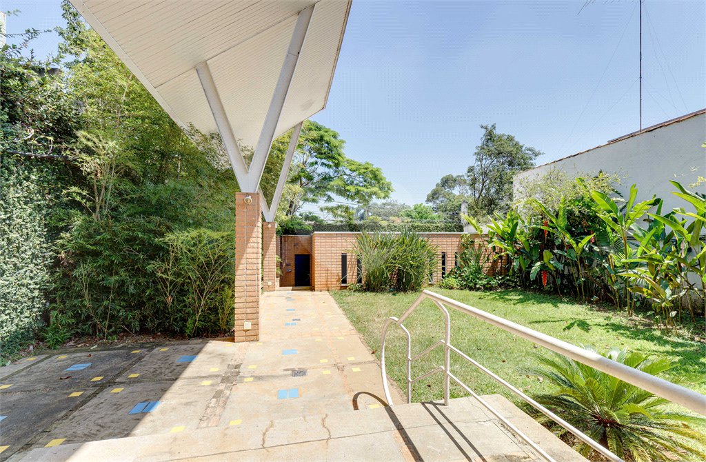 Casa Térrea à venda com 3 quartos, sendo 1 suíte, em Granja Julieta, São Paulo, SP