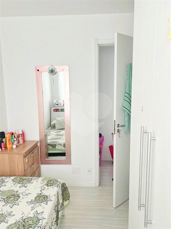 Apartamento à venda com 2 quartos em Vila Zat, São Paulo, SP