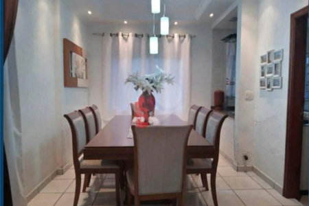 Casa à venda com 3 quartos, sendo 2 suítes, em Jardim Paulista, Atibaia, SP