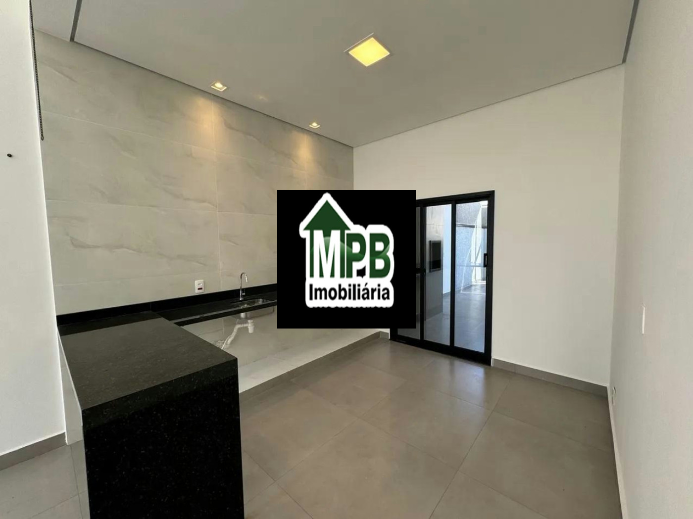 Casa à venda com 3 quartos, sendo 1 suíte, no condomínio Horto Florestal Villagio, Sorocaba - SP