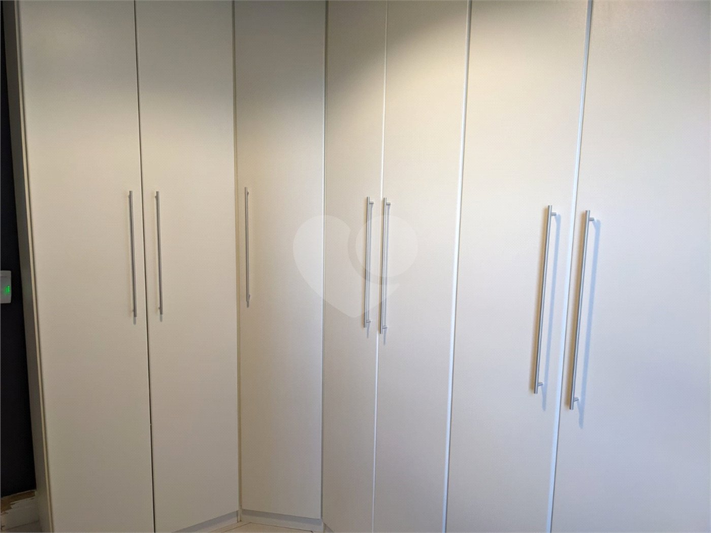 Apartamento à venda com 2 quartos, sendo 1 suíte,  em Jardim Rosa de Franca, Guarulhos, SP