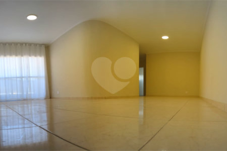Apartamento à venda com 3 quartos, sendo 1 suíte, no Centro, Indaiatuba, SP