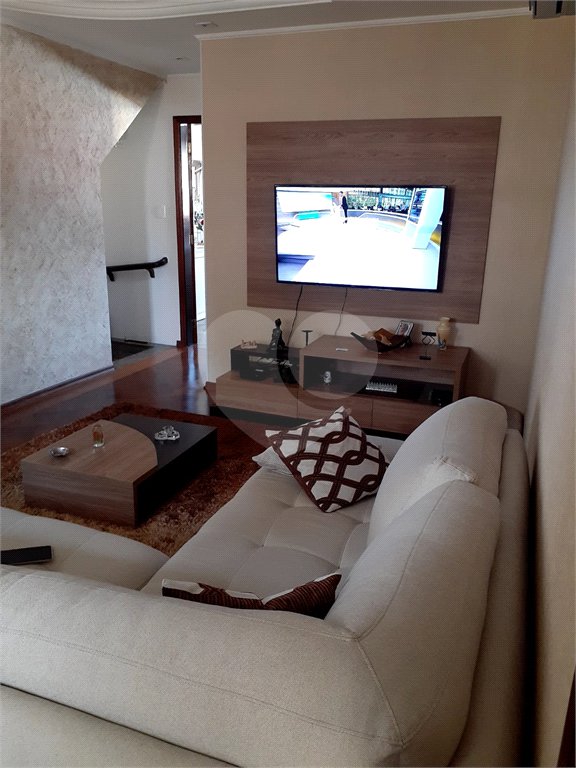 Sobrado à venda com 3 quartos, sendo 1 suíte,  em Vila Guilherme, São Paulo, SP
