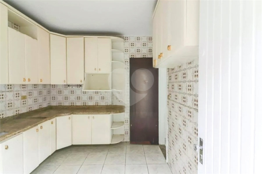 Sobrado à venda com 3 quartos, sendo 1 suíte, em Butantã, São Paulo, SP