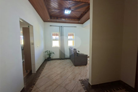 Casa à venda com 3 quartos, sendo 1 suíte,  em Tatetú, Alambari, SP