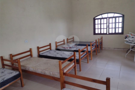 Sítio à venda com 4 quartos no Centro, Araçoiaba da Serra, SP
