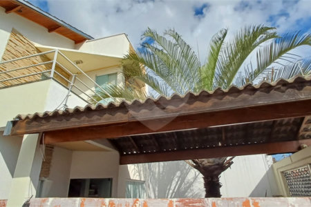 Sobrado à venda com 2 suítes em Loteamento Terras de São Pedro e São Paulo, Salto, SP