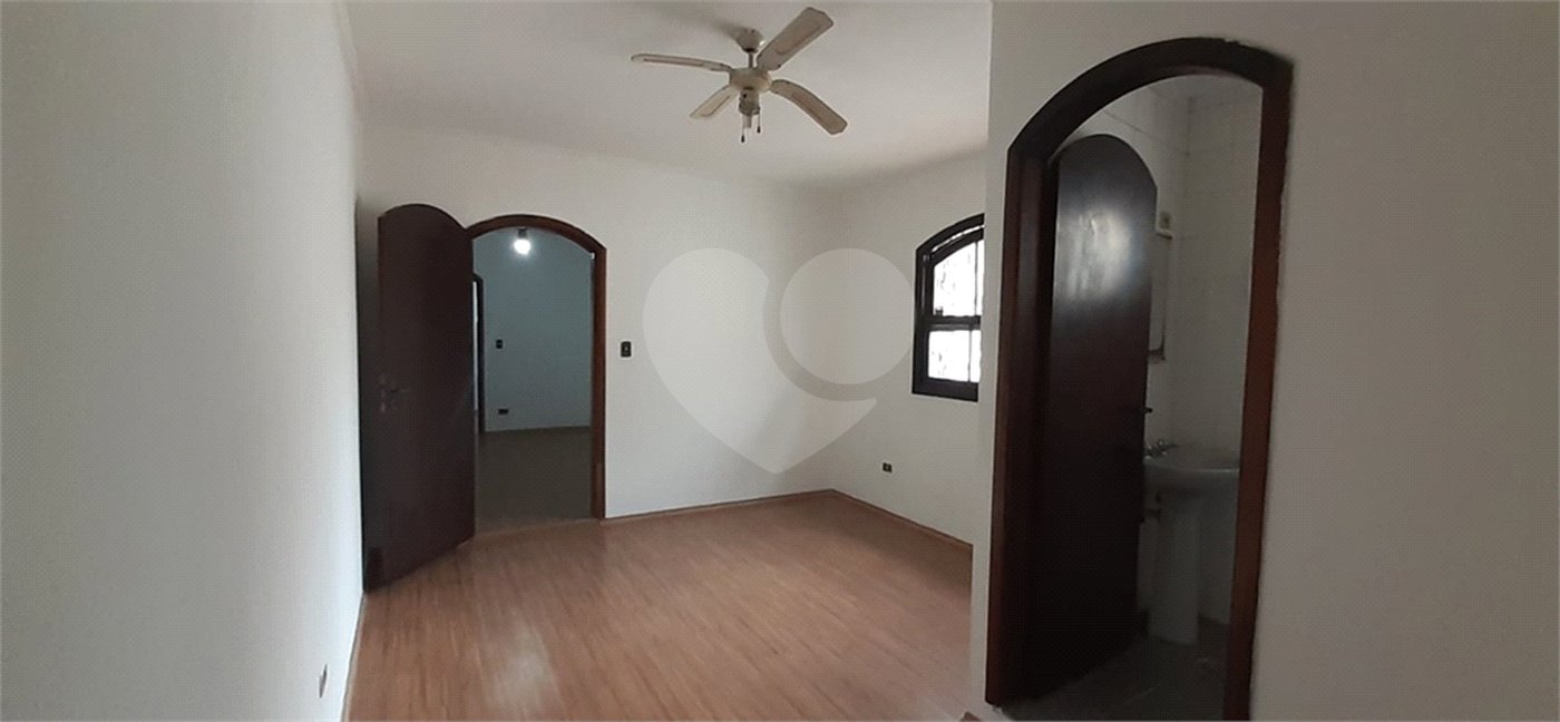 Sobrado à venda com 4 quartos, sendo 2 suítes,  em Vila Maria, São Paulo, SP
