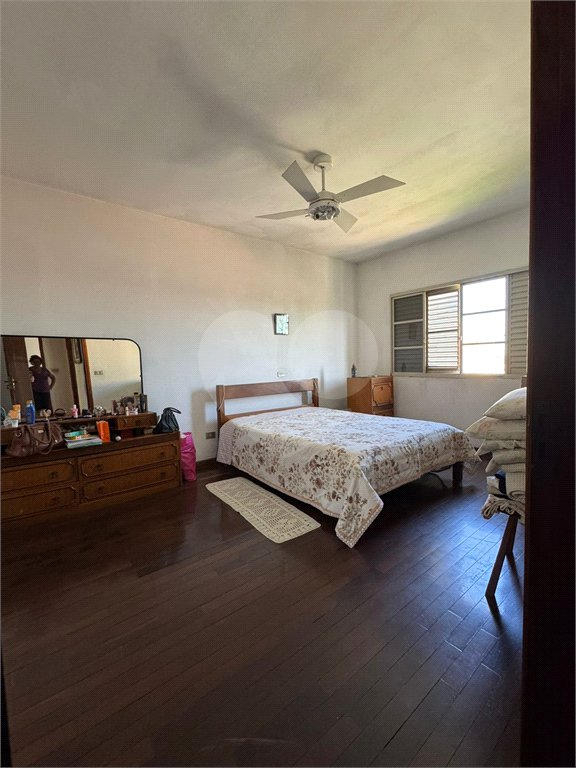 Casa à venda com 4 quartos, sendo 1 suíte,  em Vila Romão, Salto, SP