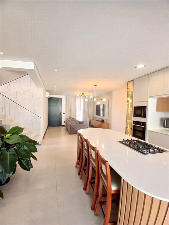 Casa à venda com 3 suítes em Pinheirinho, Vinhedo, SP