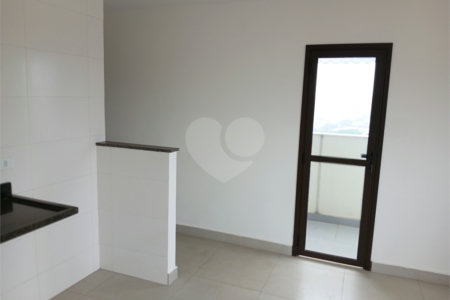 Apartamento à venda com 1 quarto em Vila dos Remédios, São Paulo, SP