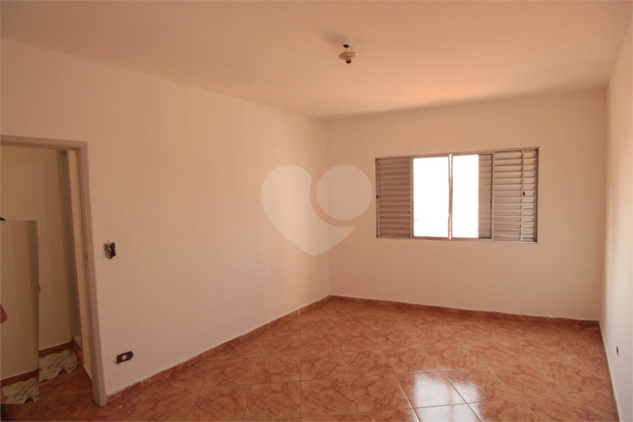 Sobrado à venda com 4 quartos, sendo 1 suíte, em Vila Isolina Mazzei, São Paulo, SP