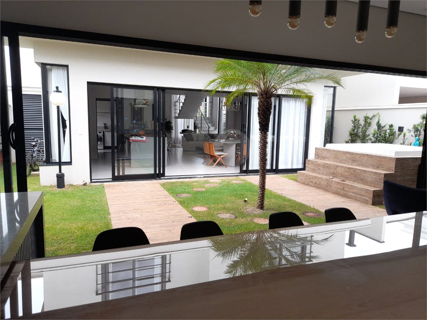 Sobrado à venda com 3 suítes em Residencial Duas Marias, Indaiatuba, SP