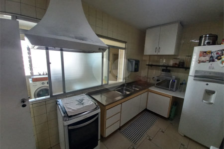 Apartamento à venda com 3 quartos, sendo 1 suíte, em Vila Andrade, São Paulo, SP