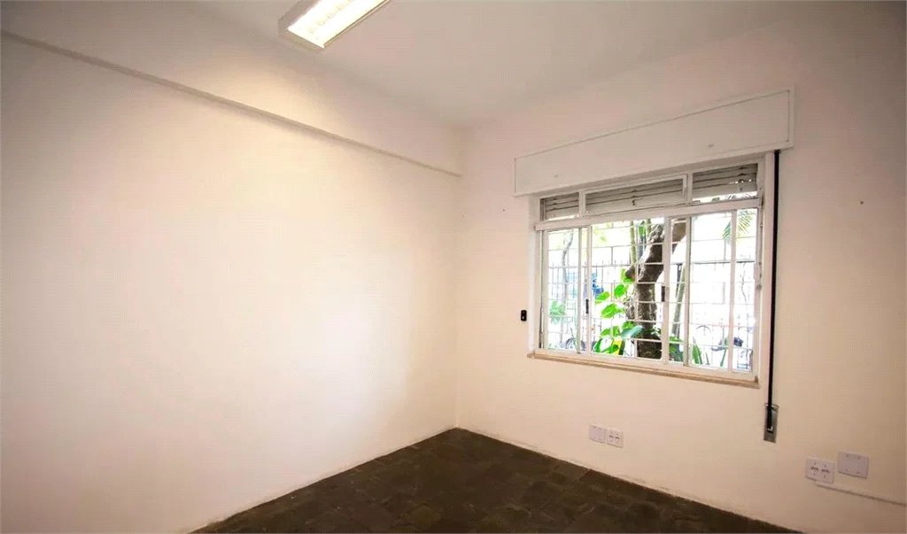 Apartamento à venda com 3 quartos, sendo 1 suíte, em Pinheiros, São Paulo, SP
