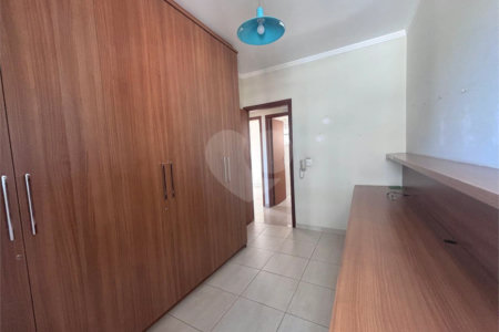 Apartamento à venda com 3 quartos, sendo 1 suíte,  em Vila Independência, Sorocaba, SP