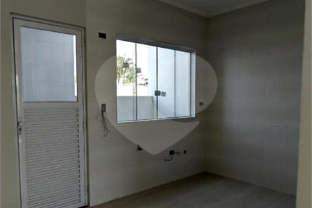 Casa à venda com 2 quartos no condomínio Residencial Bella Suissa, Mogi das Cruzes - SP
